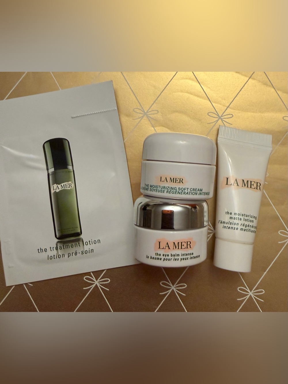 A bundle of 4 La Mer Eye Balm, Treatment and Moisturizers Set